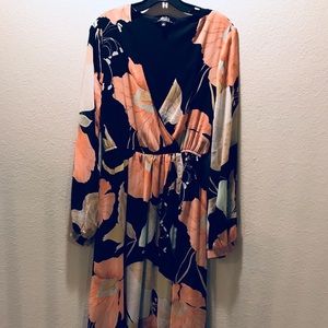 LuLus Water Lillie’s Black Floral maxi dress.